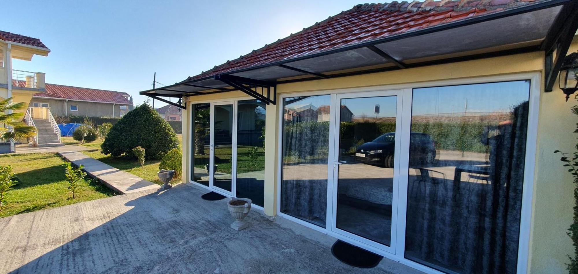 Cozzy Apartment Near The Aiport Podgorica Mitrovici  Exterior foto